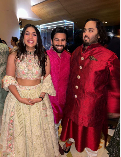 Radhika Merchant, Mukesh ambani, Anant ambani, Ganpati Celebration