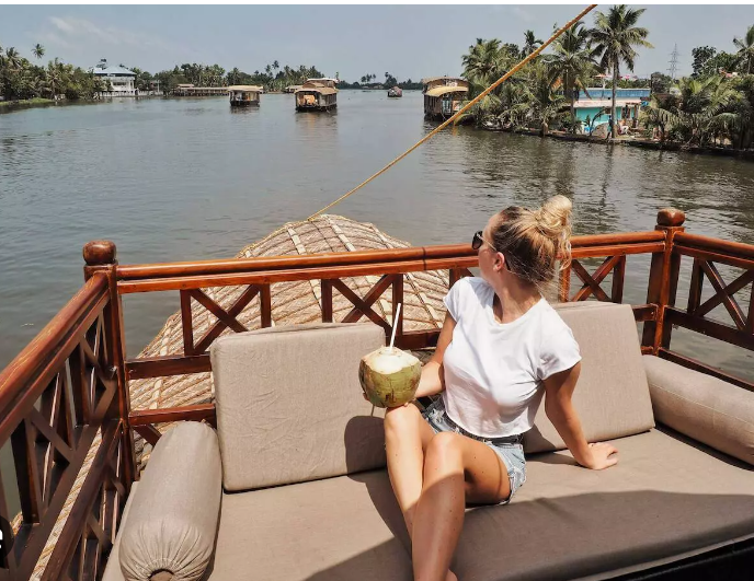 Backwater Cruise, Kerala