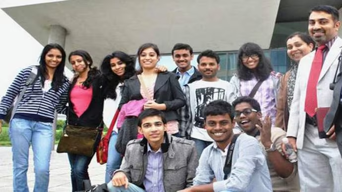 indian students,
studying in uk,
stiudy abroad