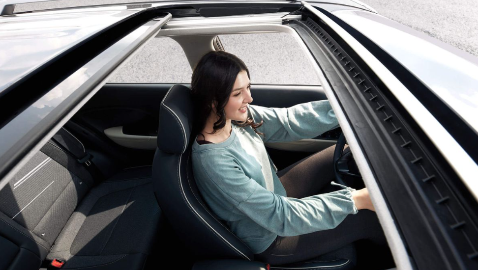 New Hyundai Venue Facelift: Price, Specifications, Features & Images 9 Hyundai Venue Facelift 2025