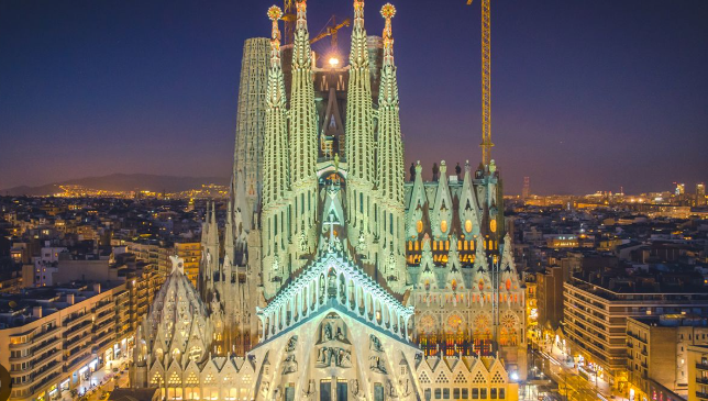 sagrada familia photos,
barcelona, buildings and structures, catalonia, churches and cathedrals, continents and regions, europe, points of interest, religious buildings, southern europe, spain