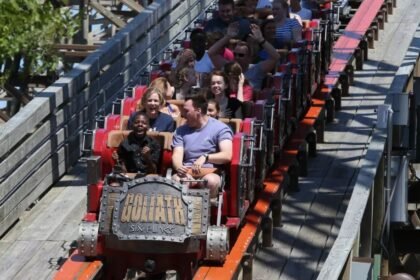 cedar fair and six flag merger