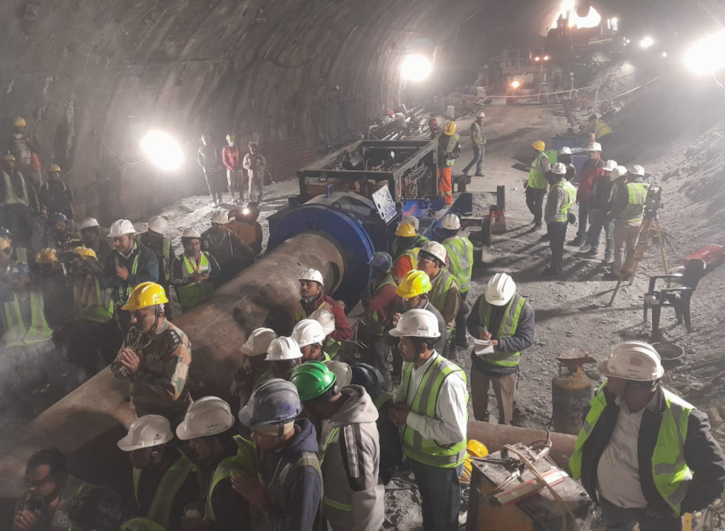 Uttarakhand Tunnel Rescue Operation, Uttarakhand Tunnel Collapse, Uttarakhand Tunnel Rescue Operation Live updates