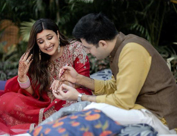 Parineeti Chopra, Parineeti Chopra Dresses, Raghav Chadha, Ragneeti