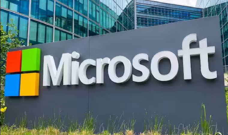 microsoft internship,
explore microsoft internship,
software engineering internship,
what is an internship,
microsoft software engineering internship,
