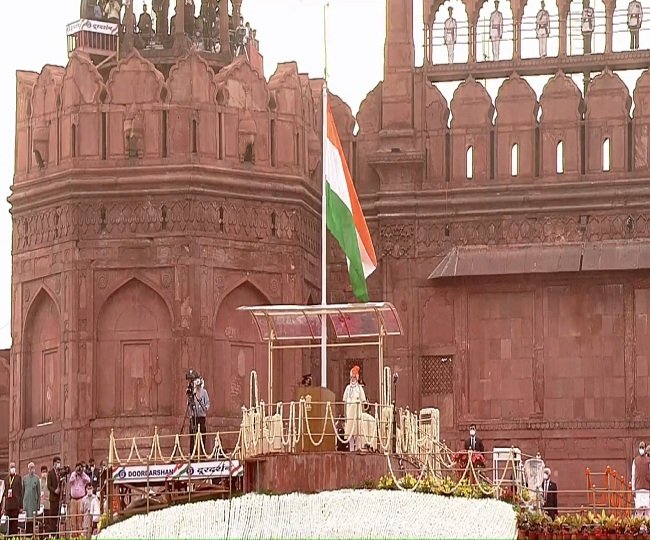 Flag Hosting At India Gate