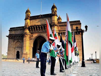 Flag Hosting At India Gate