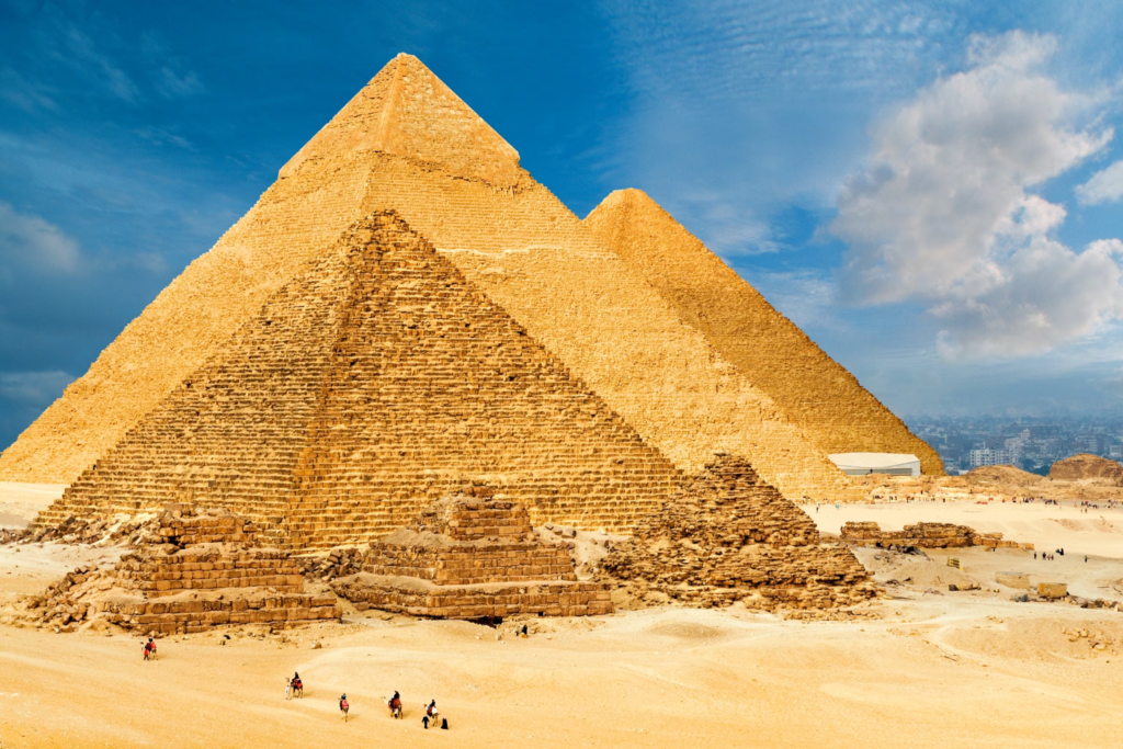 pyramids of giza,
egyptian pyramids,
great pyramid of giza,