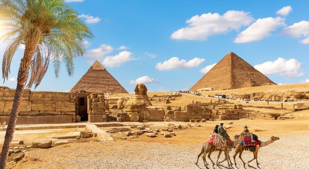 pyramids of giza,
egyptian pyramids,
great pyramid of giza,
