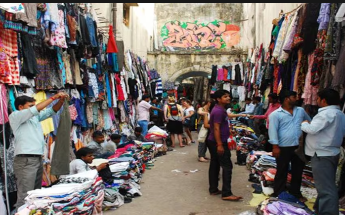 Sarojini Nagar, India