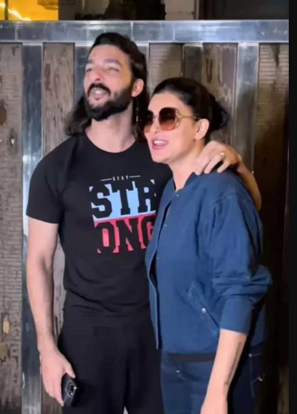 Sushmita Sen And Her Ex-Boyfriend, Rohman Shawl 