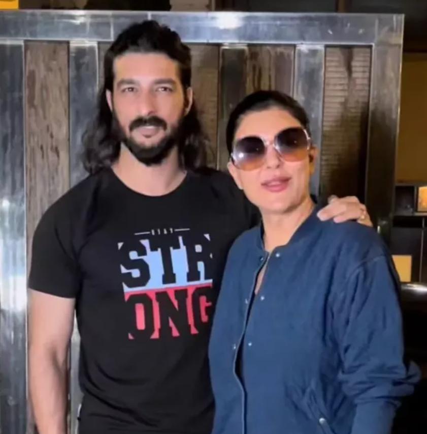 Sushmita Sen And Her Ex-Boyfriend, Rohman Shawl 