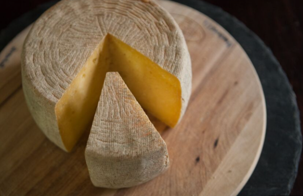 Benefits Of Raw Milk Cheese