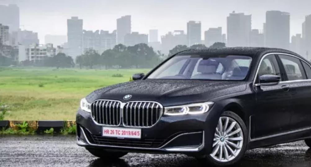 Sundar Pichai, Google's CEO, owns a BMW 730 LD worth Rs. 1.35 crore