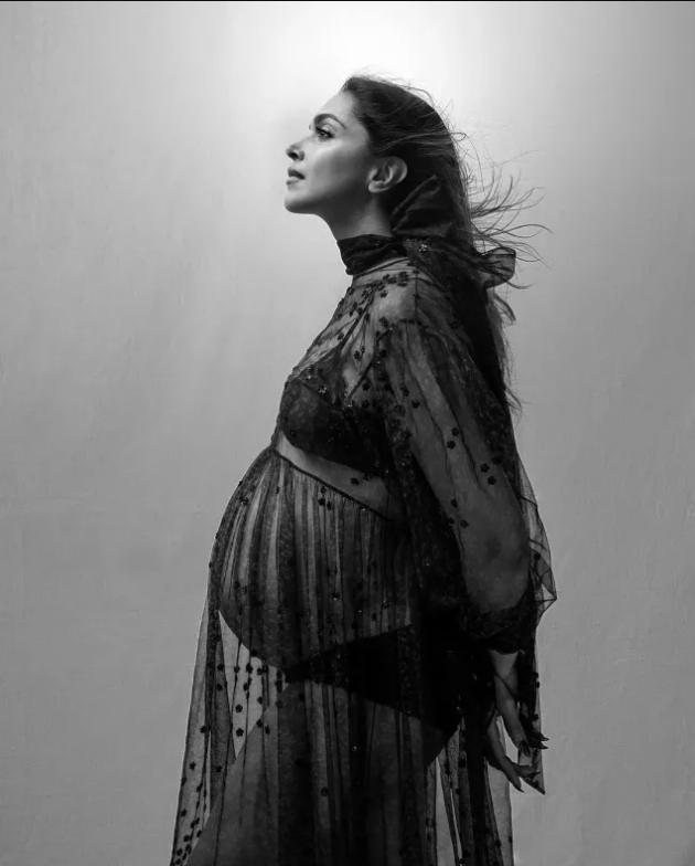 Deepika Padukone showed off her naked baby bump in a see-through Sabyasachi Mukherjee gown